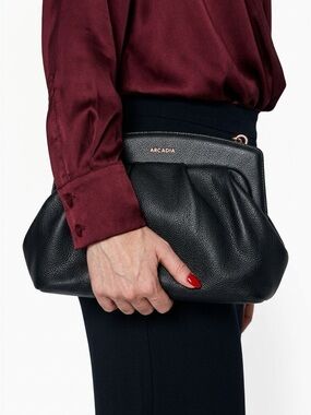 ARCADIA Black Pebble Leather Clutch Chain Shoulder Bag Made in Italy Women's